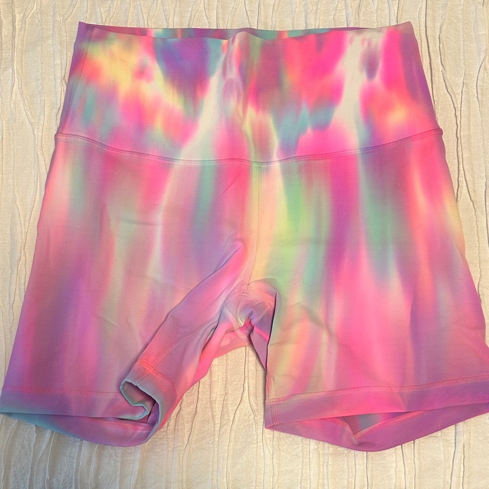 Lululemon Wunder Train High Rise Shorts 6”